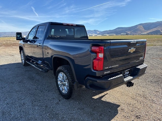 2022 Chevrolet Silverado 3500HD High Country