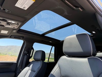 2025 GMC Yukon Elevation