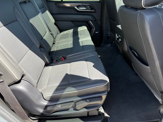 2025 GMC Yukon Elevation
