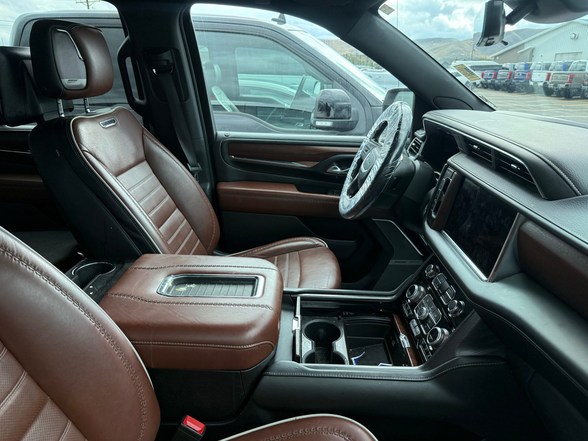 2023 GMC Yukon Denali Ultimate