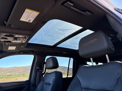 2021 Chevrolet Suburban High Country