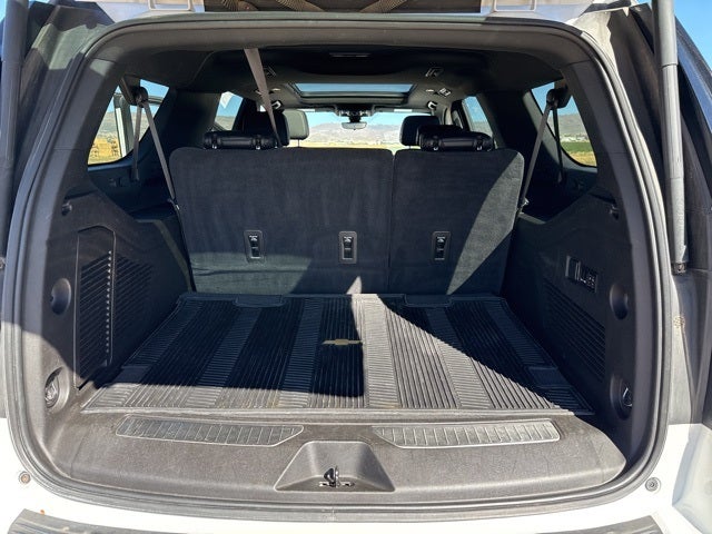 2021 Chevrolet Suburban High Country