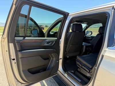 2021 Chevrolet Suburban High Country
