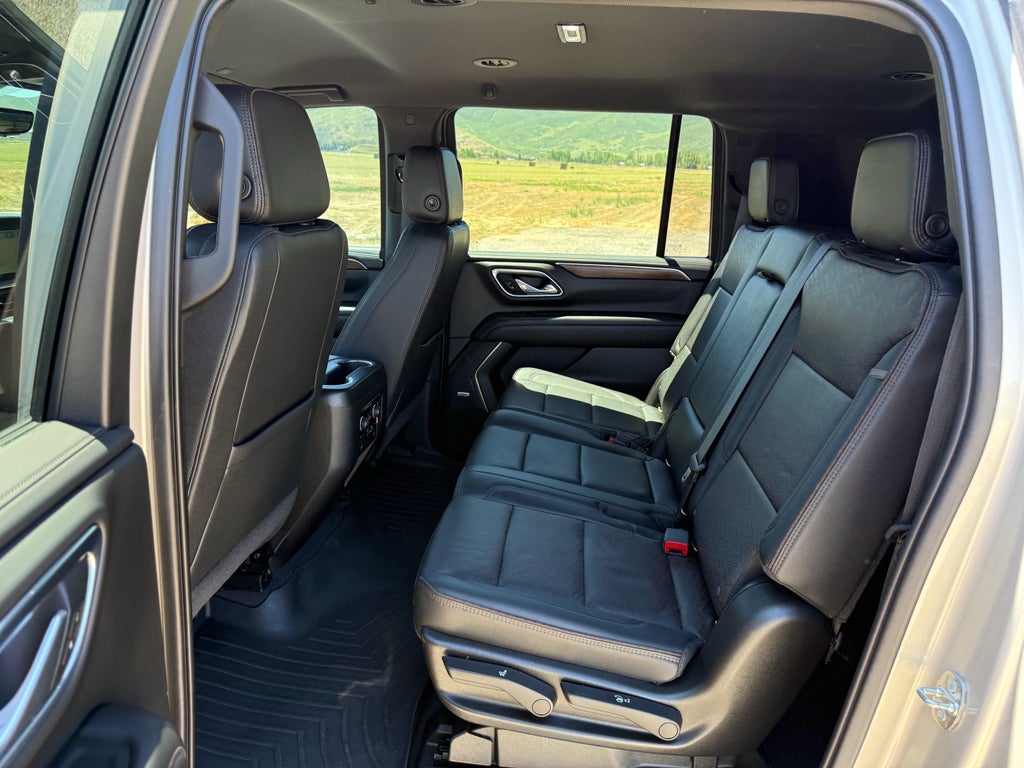 2021 Chevrolet Suburban High Country