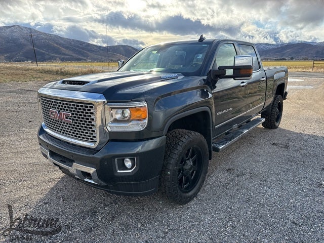2017 GMC Sierra 3500HD Denali
