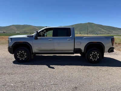 2025 GMC Sierra 2500HD AT4X