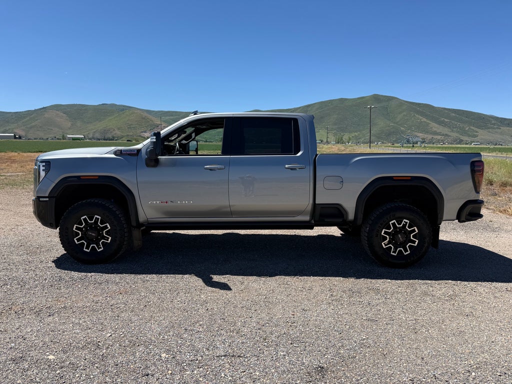 2025 GMC Sierra 2500HD AT4X