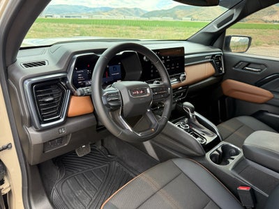 2024 GMC Canyon 4WD AT4