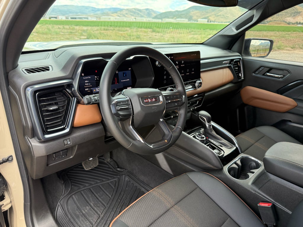 2024 GMC Canyon 4WD AT4