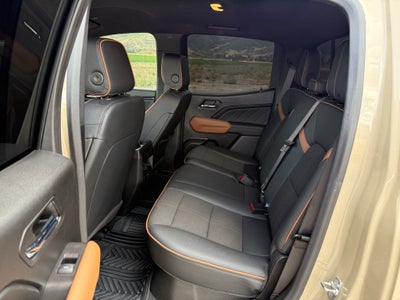 2024 GMC Canyon 4WD AT4