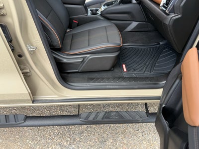 2024 GMC Canyon 4WD AT4