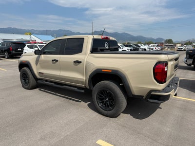 2024 GMC Canyon 4WD AT4