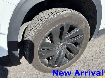 2022 Volkswagen Atlas Cross Sport 2.0T SE w/Technology