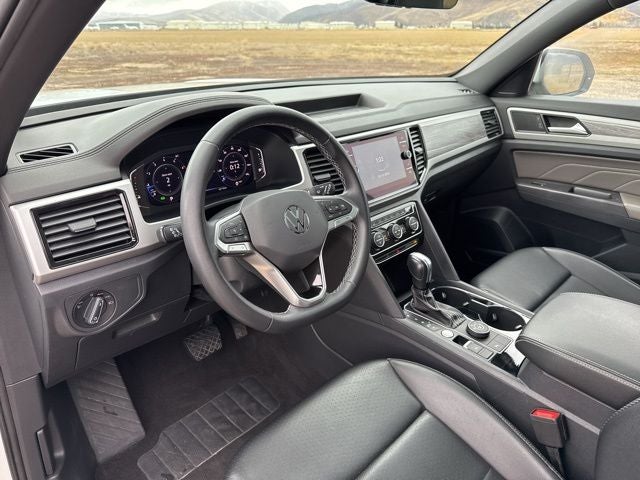 2022 Volkswagen Atlas Cross Sport 2.0T SE w/Technology