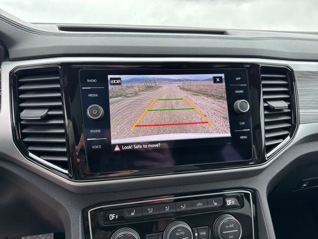 2022 Volkswagen Atlas Cross Sport 2.0T SE w/Technology