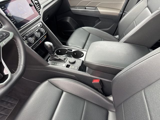 2022 Volkswagen Atlas Cross Sport 2.0T SE w/Technology