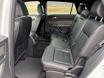 2022 Volkswagen Atlas Cross Sport 2.0T SE w/Technology