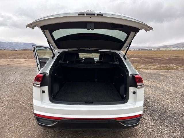 2022 Volkswagen Atlas Cross Sport 2.0T SE w/Technology