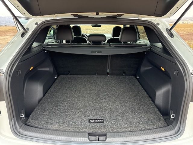 2022 Volkswagen Atlas Cross Sport 2.0T SE w/Technology