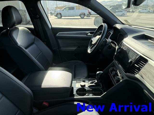 2022 Volkswagen Atlas Cross Sport 2.0T SE w/Technology