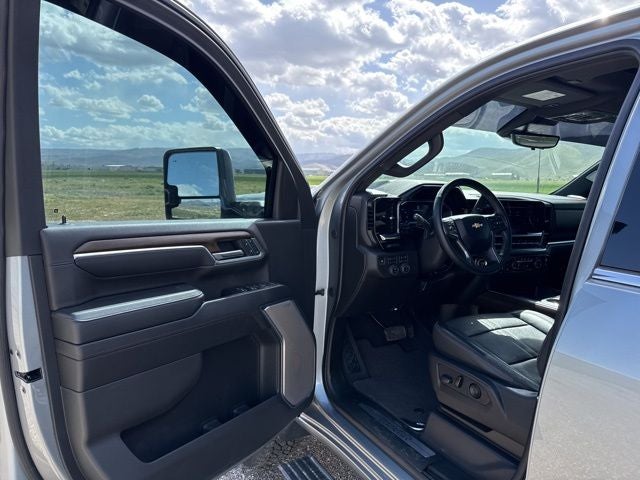 2024 Chevrolet Silverado 2500HD High Country