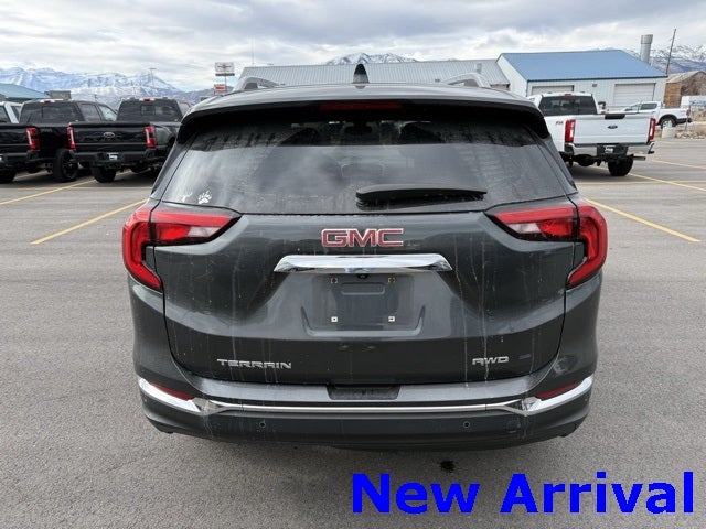 2021 GMC Terrain SLT