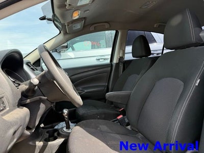 2017 Nissan Versa 1.6 SV