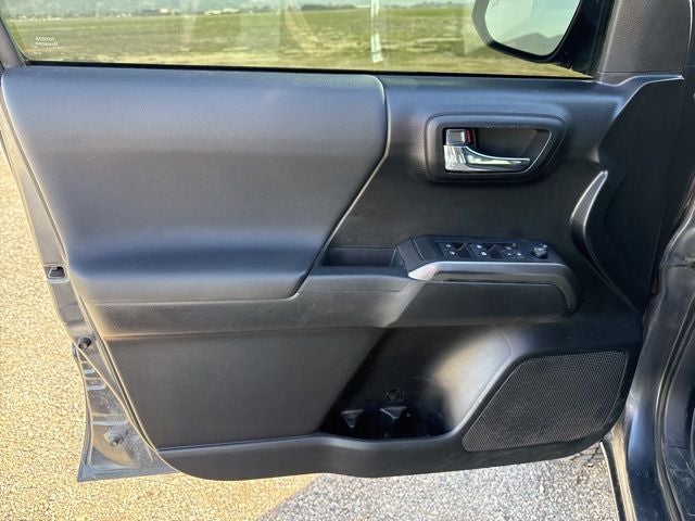 2022 Toyota Tacoma TRD Off-Road V6