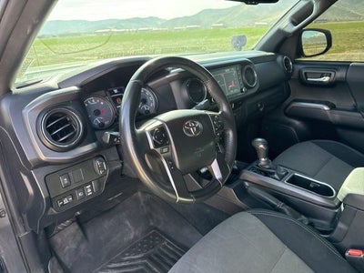 2022 Toyota Tacoma TRD Off-Road V6
