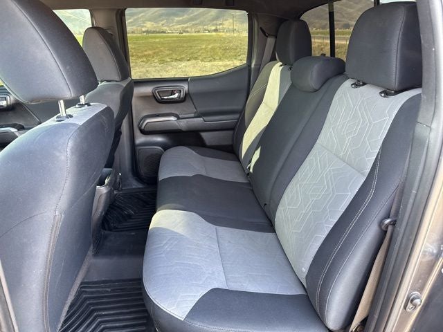 2022 Toyota Tacoma TRD Off-Road V6