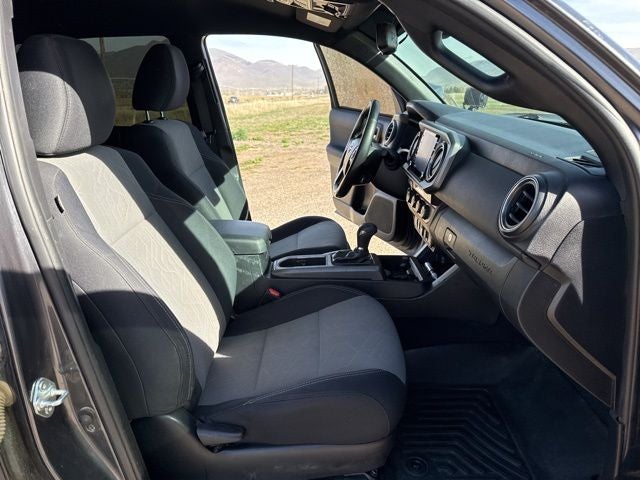 2022 Toyota Tacoma TRD Off-Road V6