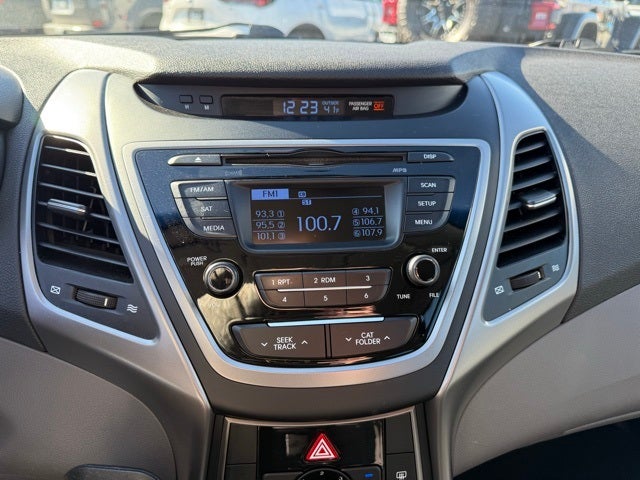 2016 Hyundai Elantra SE