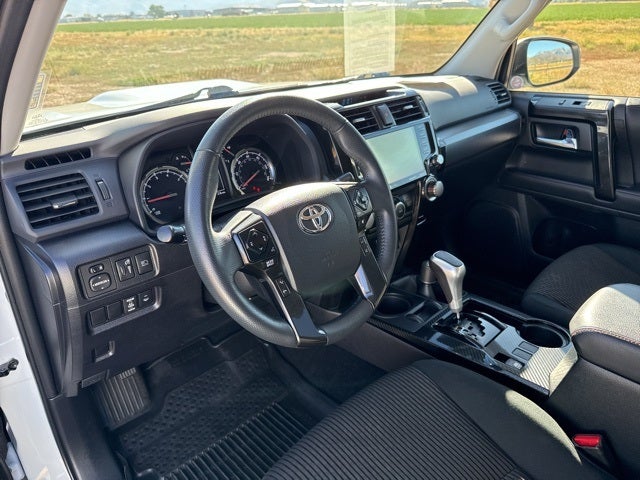 2024 Toyota 4Runner TRD Off-Road