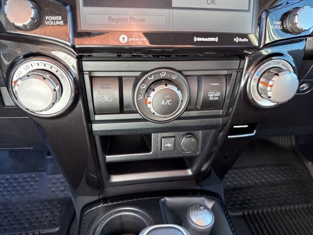 2024 Toyota 4Runner TRD Off-Road