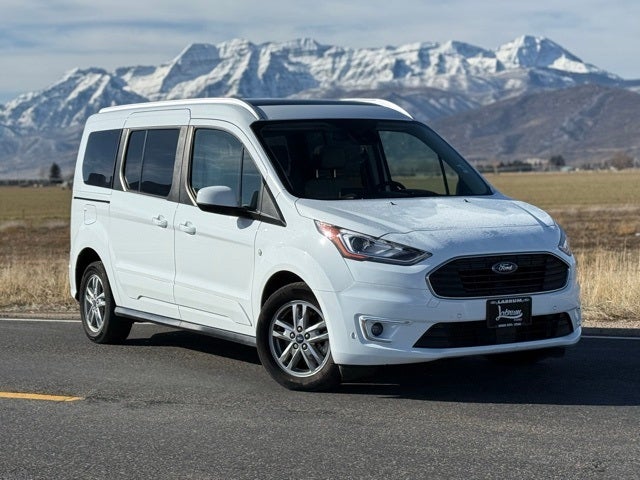 2022 Ford Transit Connect Titanium