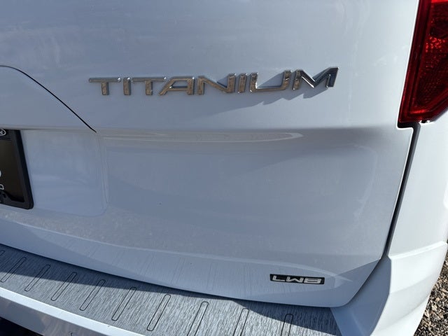 2022 Ford Transit Connect Titanium