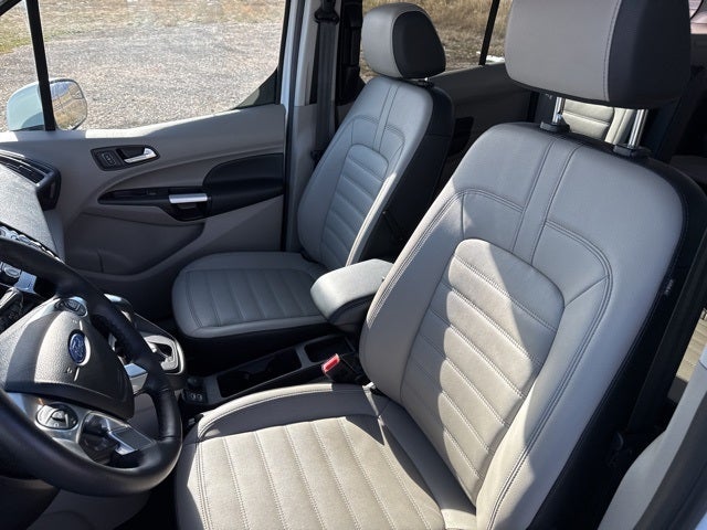 2022 Ford Transit Connect Titanium