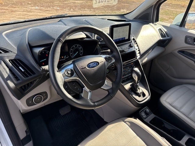 2022 Ford Transit Connect Titanium