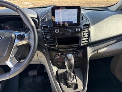 2022 Ford Transit Connect Titanium