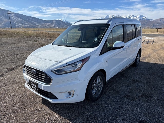 2022 Ford Transit Connect Titanium