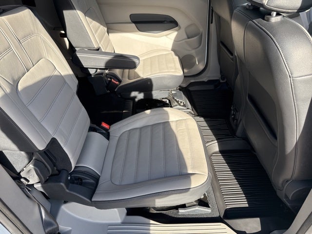 2022 Ford Transit Connect Titanium