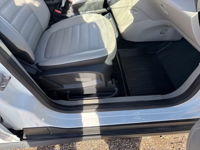 2022 Ford Transit Connect Titanium