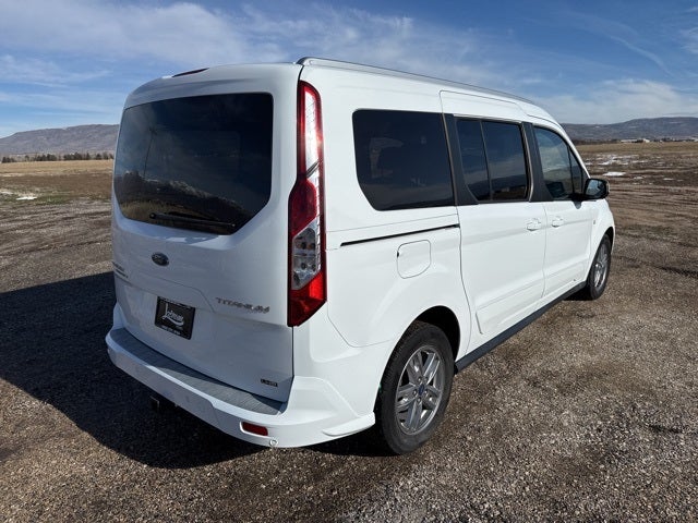 2022 Ford Transit Connect Titanium