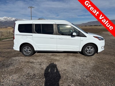 2022 Ford Transit Connect Titanium