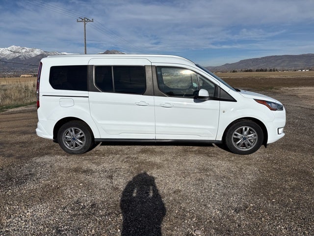 2022 Ford Transit Connect Titanium